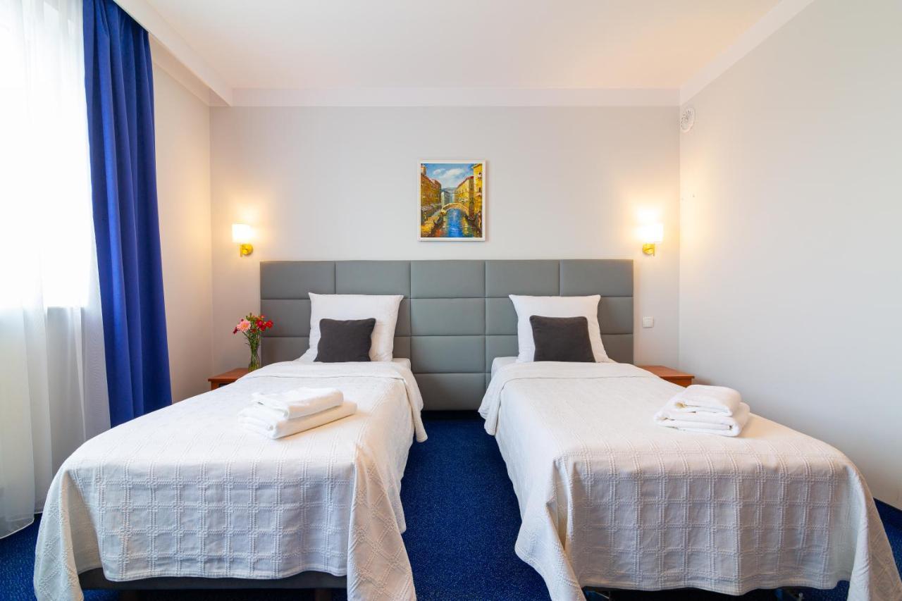 Hotel Victoria Bolszewo Ngoại thất bức ảnh