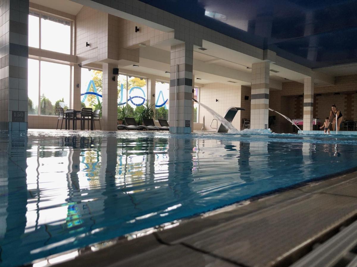 Hotel Victoria Bolszewo Ngoại thất bức ảnh