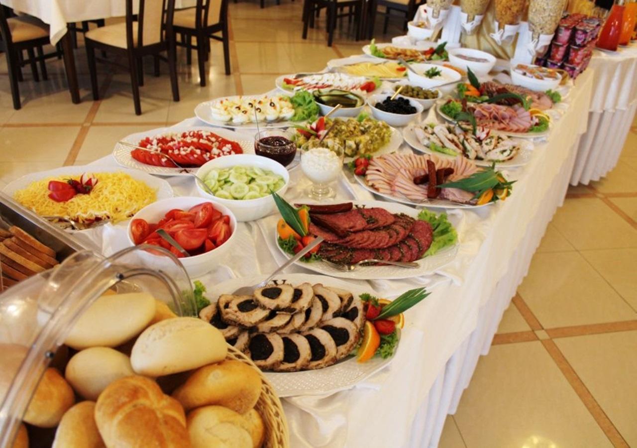 Hotel Victoria Bolszewo Ngoại thất bức ảnh