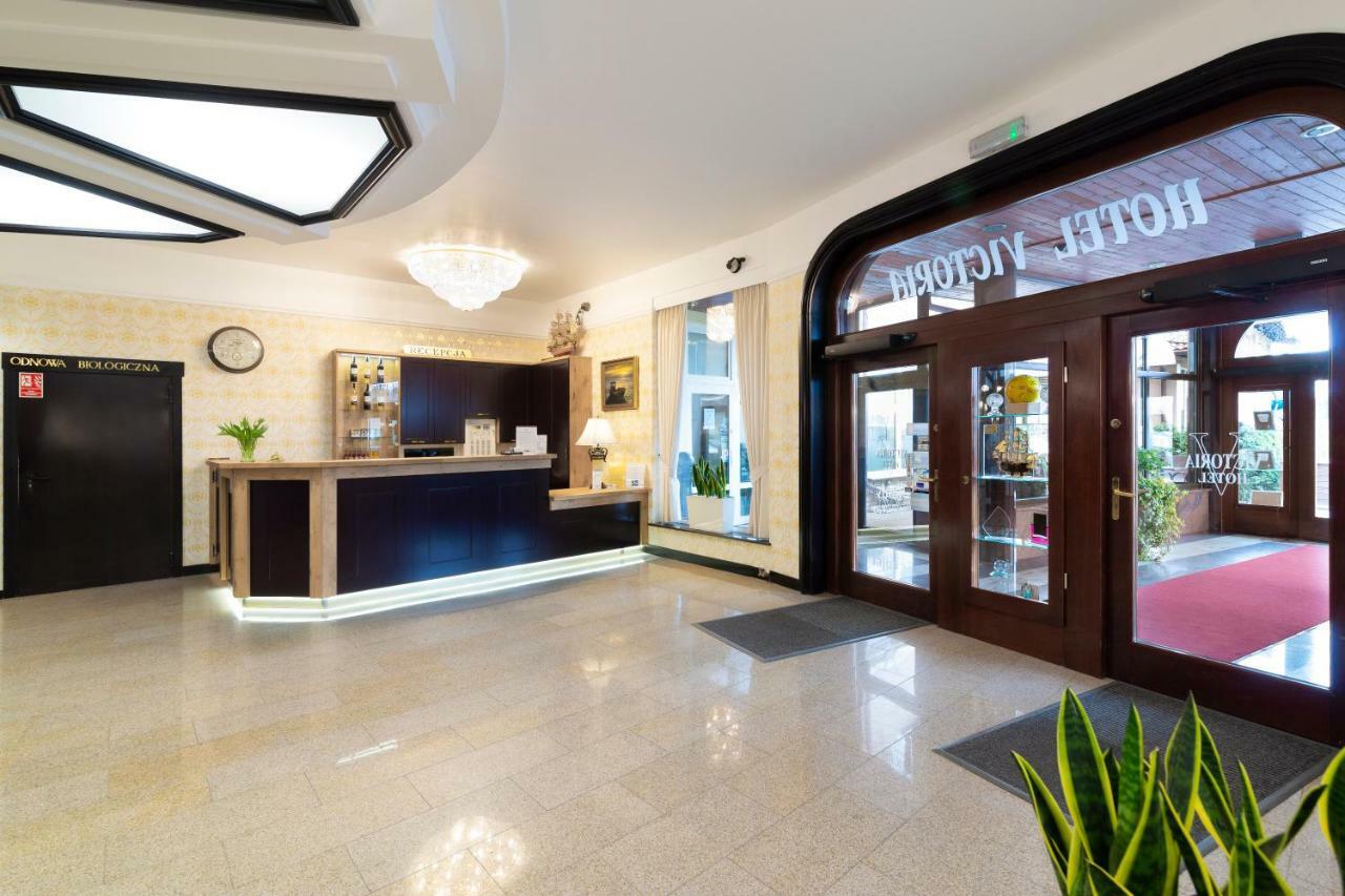 Hotel Victoria Bolszewo Ngoại thất bức ảnh
