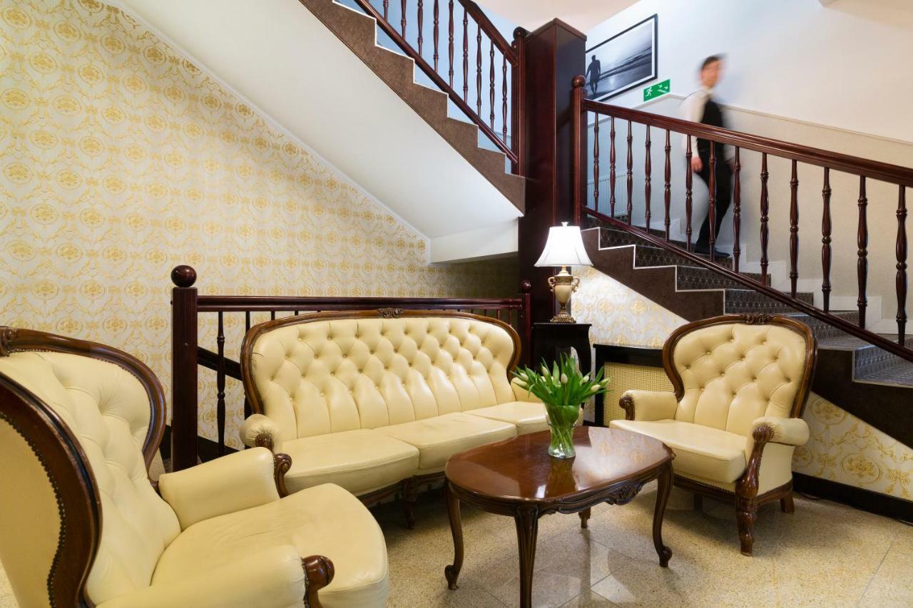 Hotel Victoria Bolszewo Ngoại thất bức ảnh