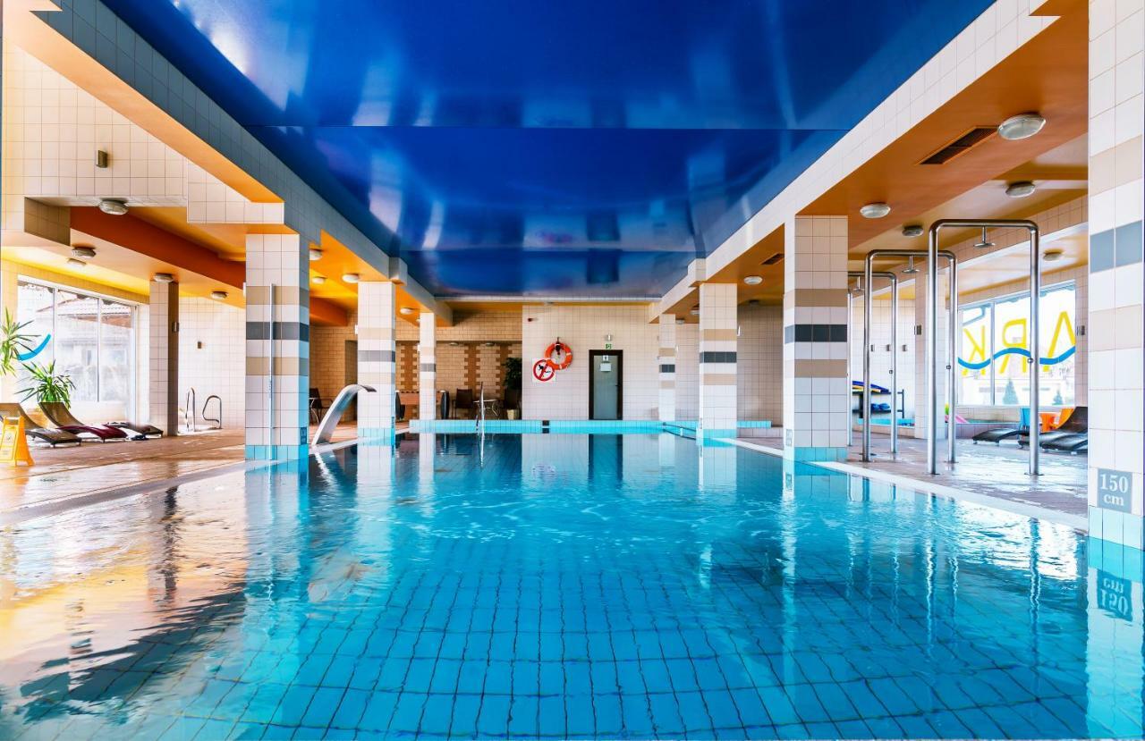 Hotel Victoria Bolszewo Ngoại thất bức ảnh